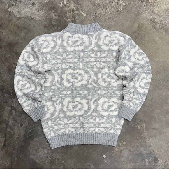 Vintage Jolie Raised Floral Knit Sweater USA Made - Picture 4 of 10